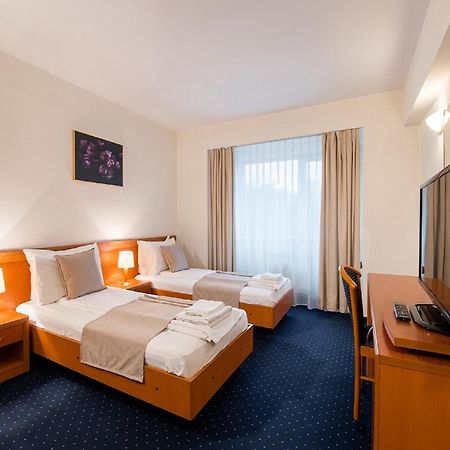 Hotel Excelsior Тимишоара Екстериор снимка