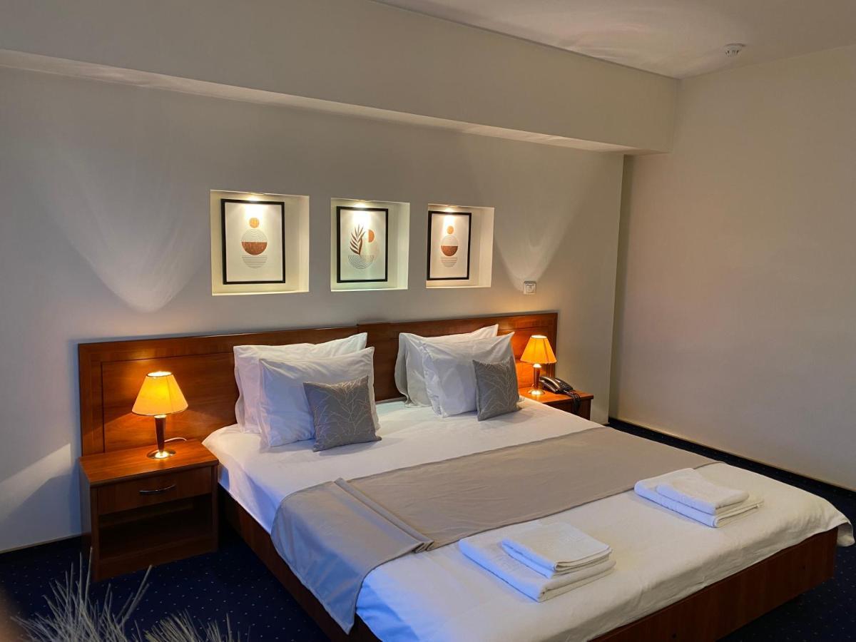 Hotel Excelsior Тимишоара Екстериор снимка