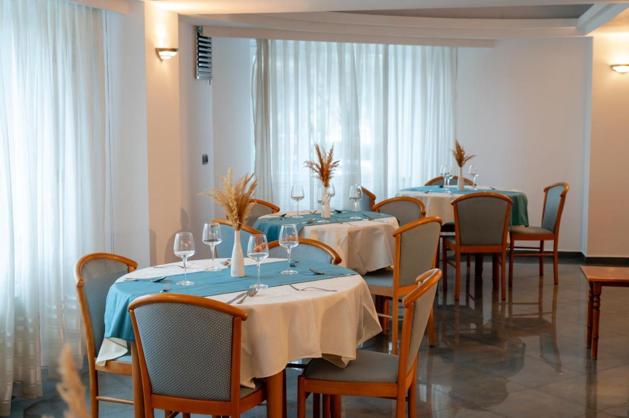 Hotel Excelsior Тимишоара Екстериор снимка