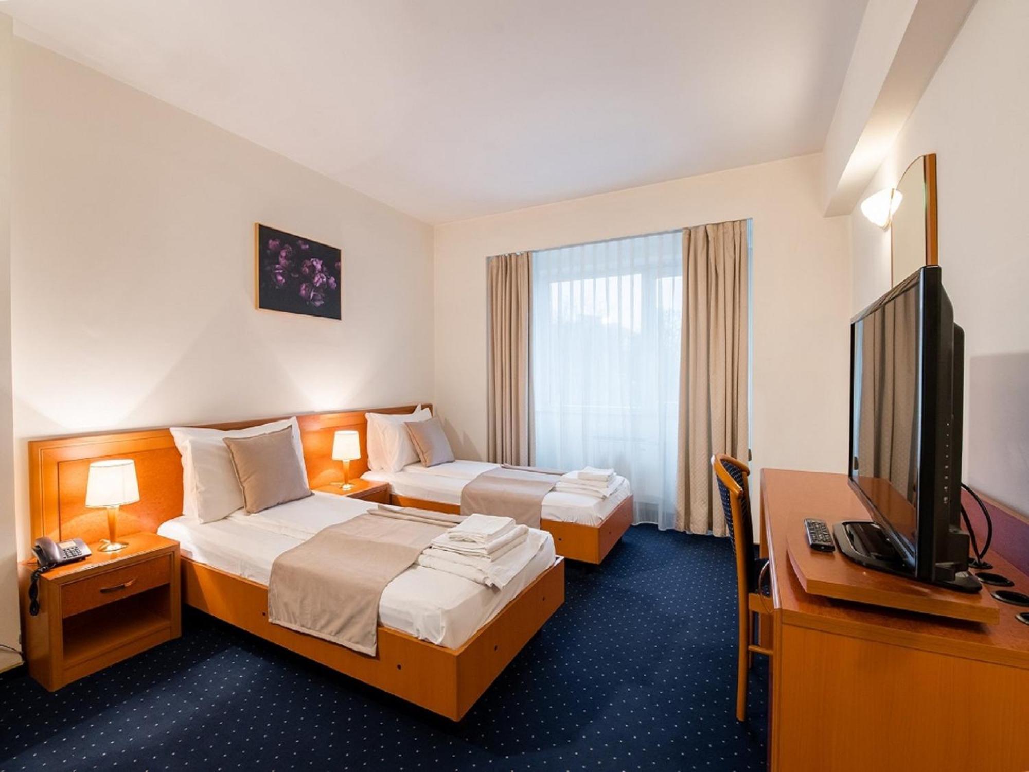 Hotel Excelsior Тимишоара Екстериор снимка